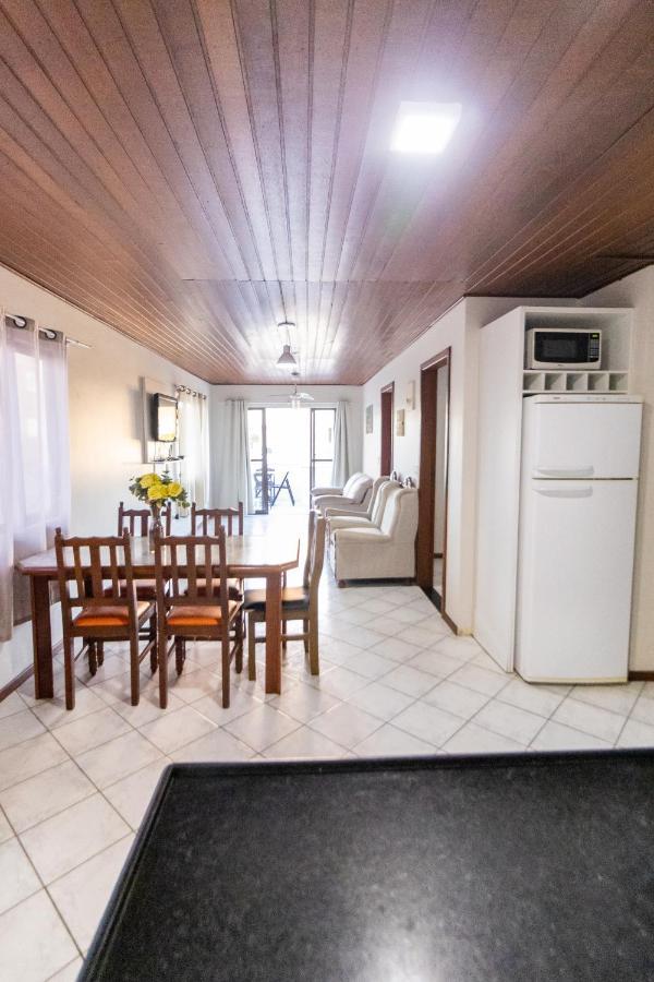 Apartamento Cobertura - 140 Metros Da Praia Бомбиняс Екстериор снимка