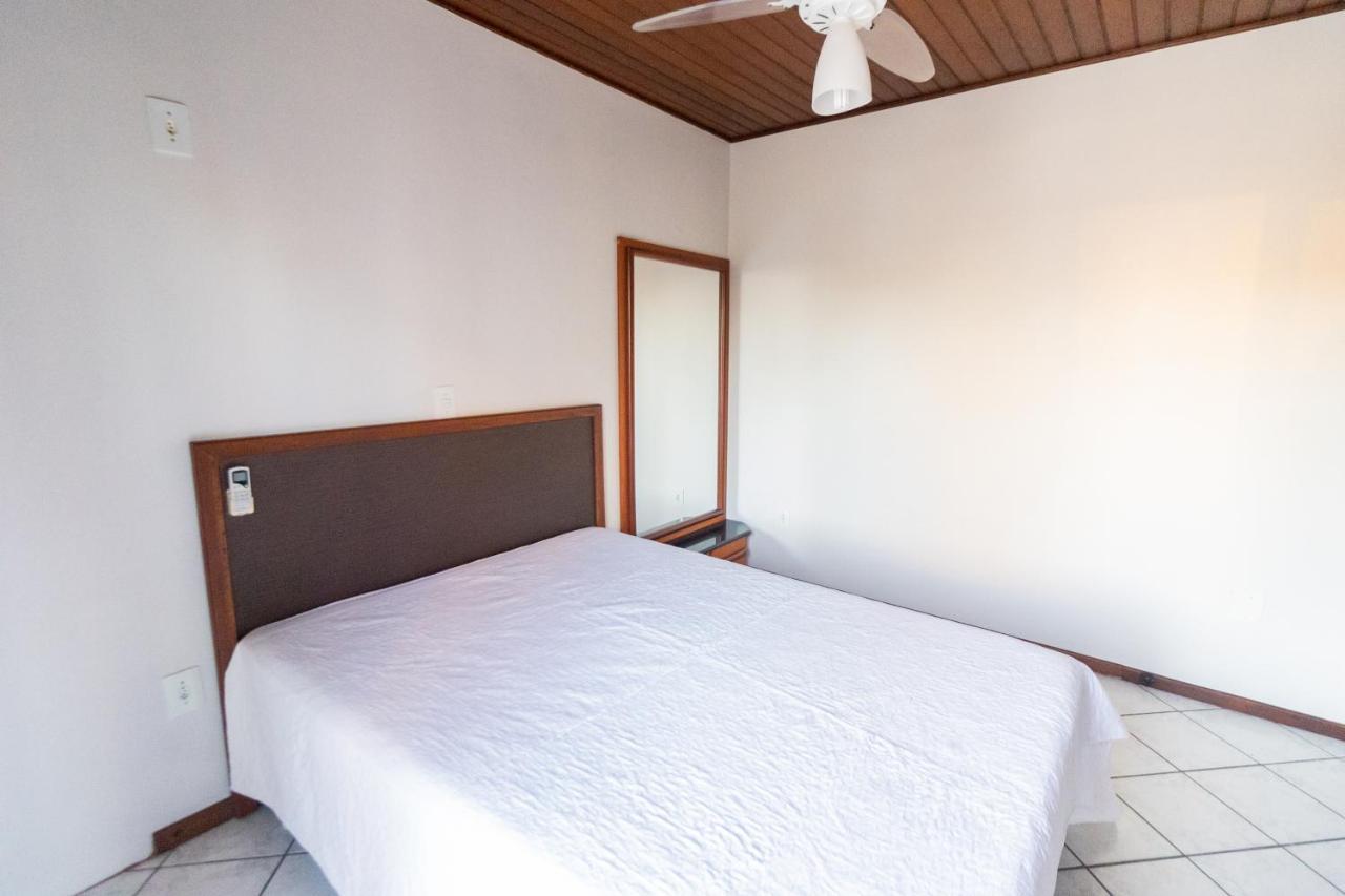 Apartamento Cobertura - 140 Metros Da Praia Бомбиняс Екстериор снимка