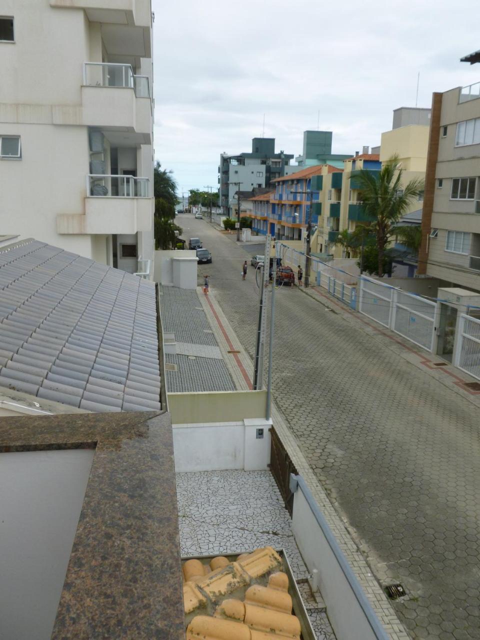 Apartamento Cobertura - 140 Metros Da Praia Бомбиняс Екстериор снимка
